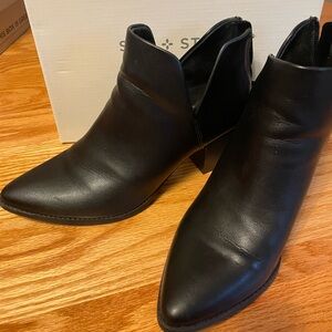 Sun+ stone Elzaap black boot